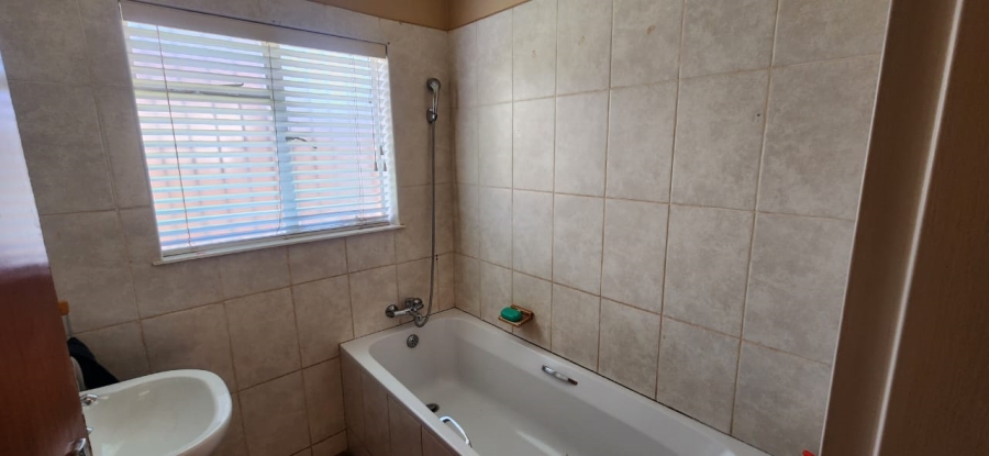 6 Bedroom Property for Sale in Kathu Northern Cape